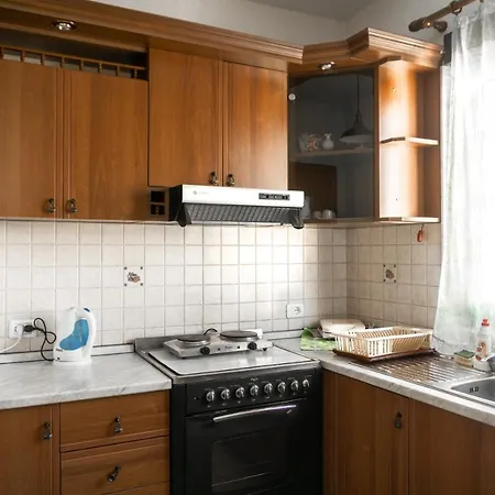 民宿 Center Two Private Bedrooms Near Scanderbeg Square On Shared *