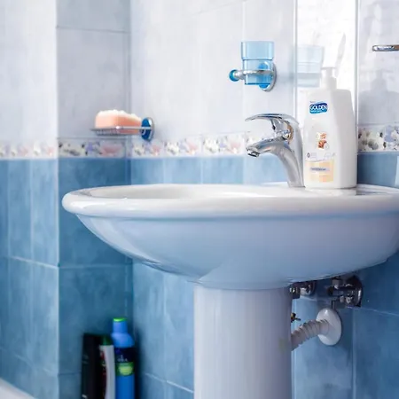 Center Two Private Bedrooms Near Scanderbeg Square On Shared *