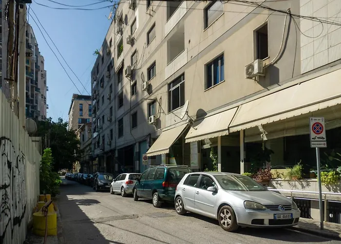 Ubytování v soukromí Center Two Private Bedrooms Near Scanderbeg Square On Shared *